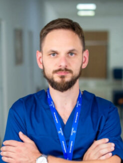 Вакаров  Олесь  Сергійович