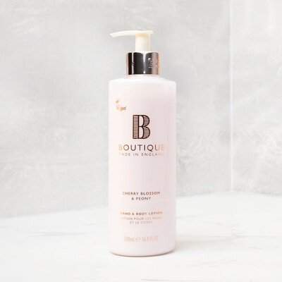 Лосьйон для рук і тіла Boutique Cherry Blossom and Peony, 500 мл