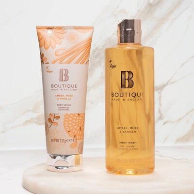 Скраб для тіла Boutique Amber, Musk & Vanilla, 225 г