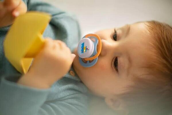 Пустушка силіконова Philips Avent Ultra Air I love SCF080/01 ортодонтична, 0-6 місяців, для хлопчиків, 2 шт