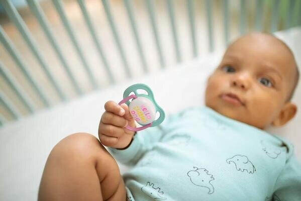 Пустушка силіконова Philips Avent Ultra Air SCF080/09 ортодонтична, 0-6 місяців, 2 шт