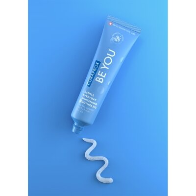 Зубна паста Curaprox Be You Daydreamer відбілююча зі смаком ожини, 60 мл