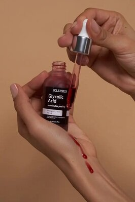 Пілінг-сироватка для обличчя Hollyskin Glycolic Acid кислотна, 30 мл