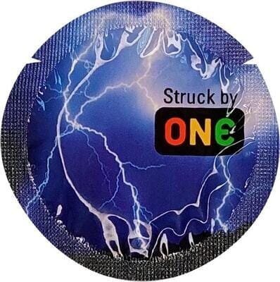 Презерватив ONE Color Sensations Struck by фіолетовий, 1 штука