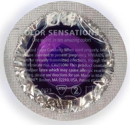 Презерватив ONE Color Sensations Struck by фіолетовий, 1 штука