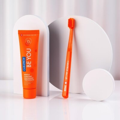 Зубна паста Curaprox Be You Pure Happiness відбілююча зі смаком персика та абрикоса, 60 мл