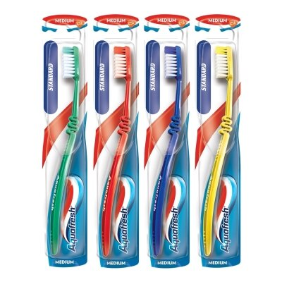Зубна щітка Aquafresh Family Medium Standard, 1 штука