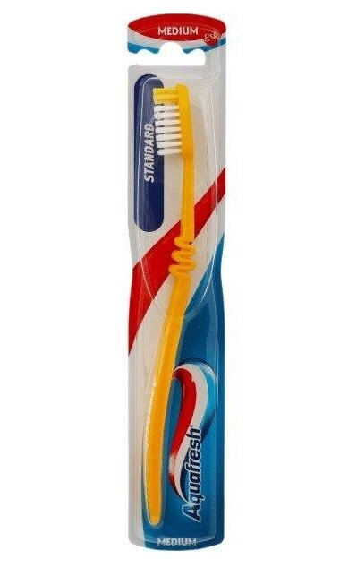 Зубна щітка Aquafresh Family Medium Standard, 1 штука