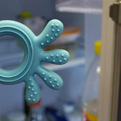 Прорізувач для зубів BabyOno 826/03 силіконовий Восьминіг, блакитний