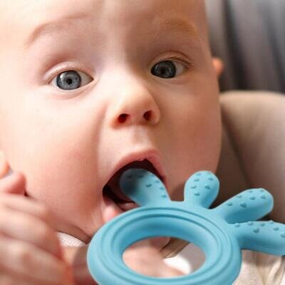 Прорізувач для зубів BabyOno 826/03 силіконовий Восьминіг, блакитний