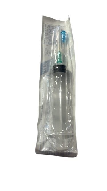 Шприц 20 мл МР MedPlast одноразовий трикомпонентний з двома голками 21G (0,8 x 38 мм) і 23G (0,6 x 32 мм), 1 штука