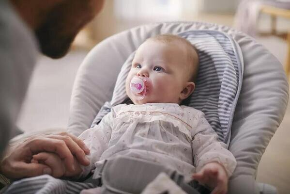 Пустушка силіконова Philips Avent Ultra Soft SCF222/02, 0-6 місяців, для дівчаток, 2 шт
