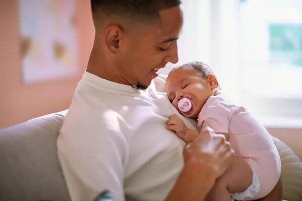 Пустушка силіконова Philips Avent Ultra Soft SCF222/02, 0-6 місяців, для дівчаток, 2 шт