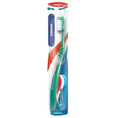 Зубна щітка Aquafresh Standard, Medium, 1 штука