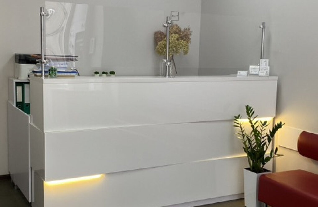 «АМГ клінік медікал лаб»