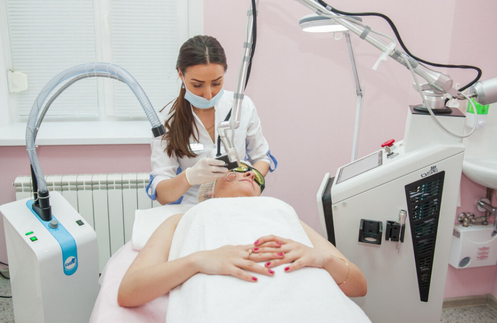 Даймондлазер, клініка лазерної косметології та хірургії