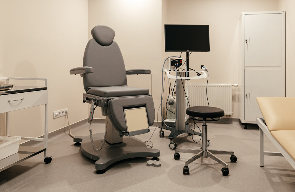 Медичний центр "Доктор Сем" ("Doctor Sam")