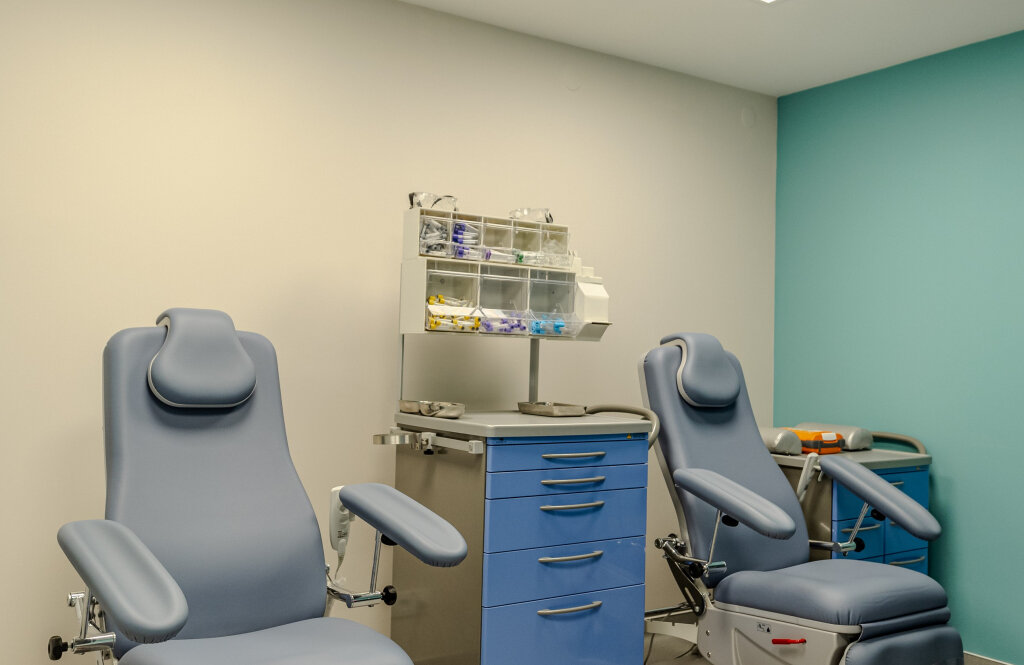 Медичний центр "Доктор Сем" ("Doctor Sam")