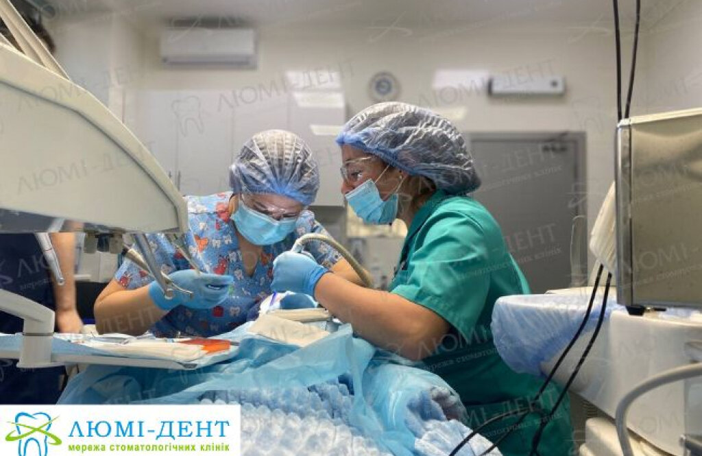 Стоматологічна клініка «Люмі-Дент» Солом'янка