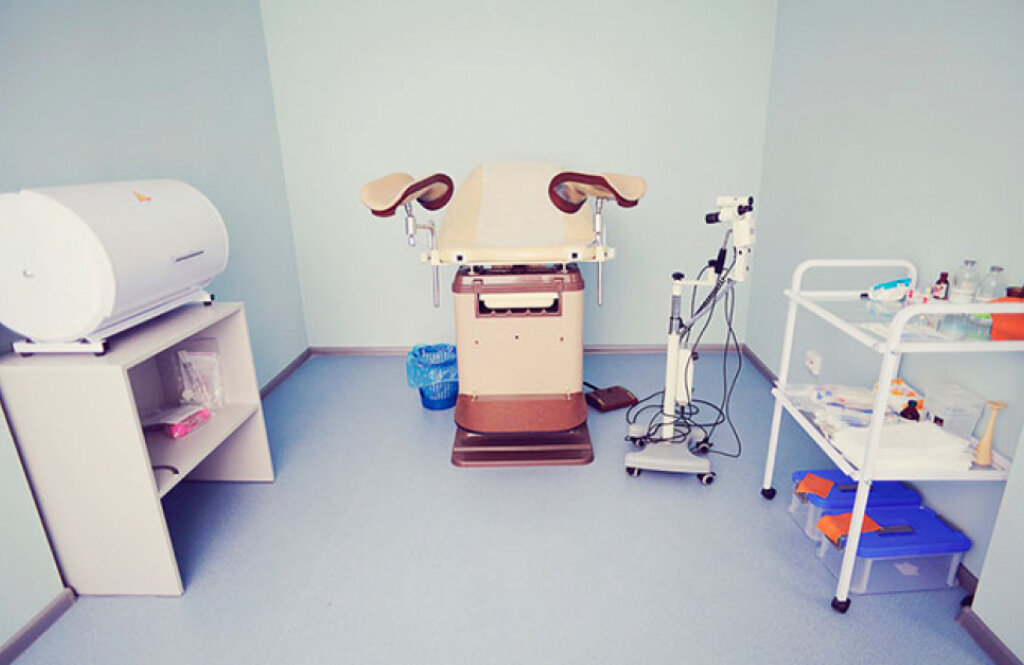 Поліклініка на Дарниці