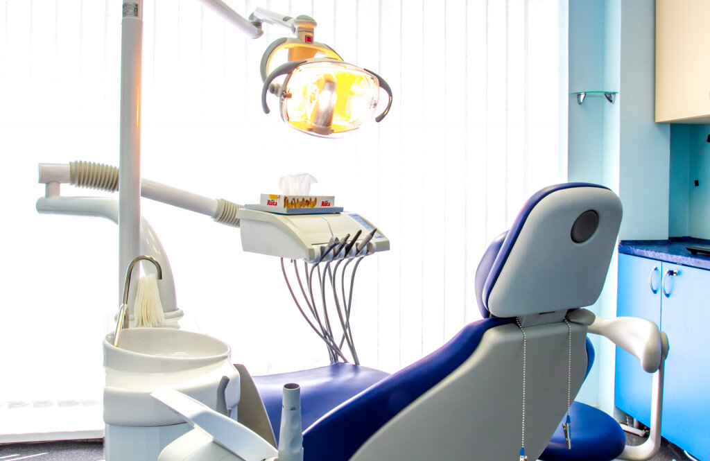 DV-Dent, стоматологічна клініка