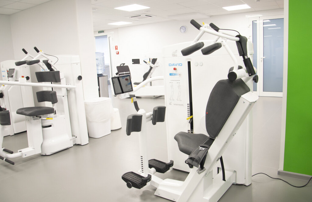 Інститут вертебрології і реабілітації на Дніпровській Набережній