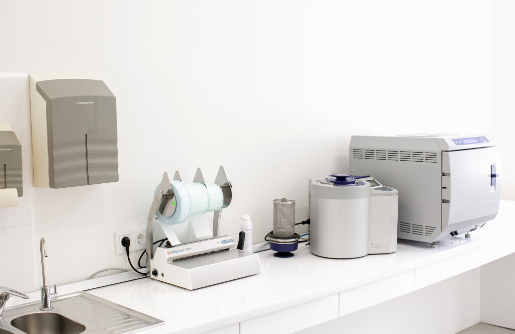 Стоматологічна клініка «Вітасан»