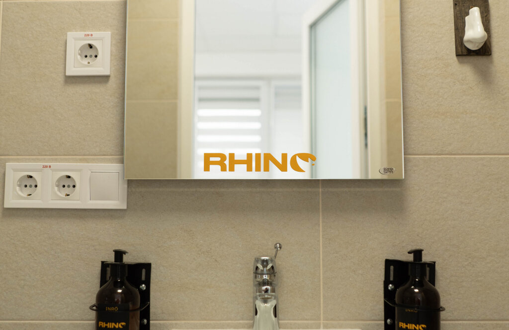 RHINO Clinica (РІНО Клініка), медичний центр