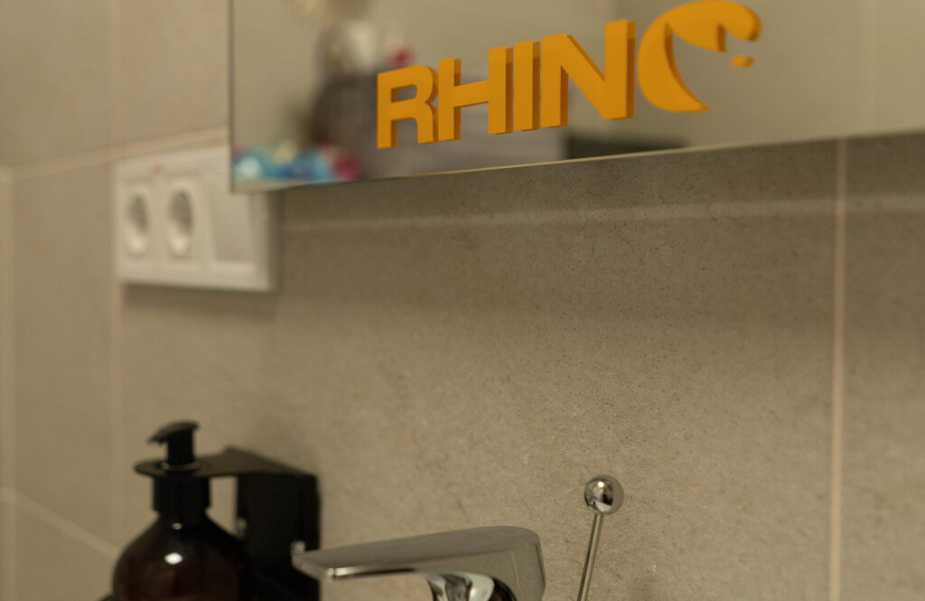 RHINO Clinica (РІНО Клініка), медичний центр