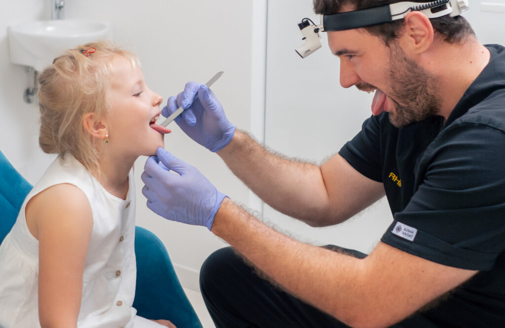 RHINO Clinica (РІНО Клініка), медичний центр