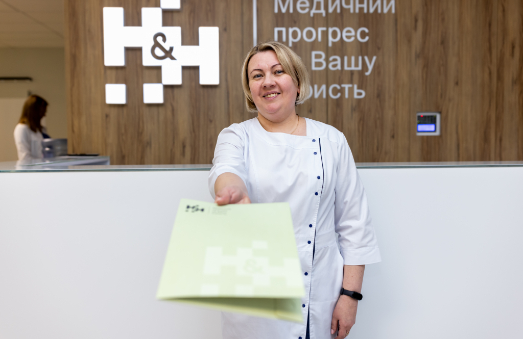 «Healthy and Happy» (ХЕЛСІ ЕНД ХЕПІ) на Берестейскому проспекті