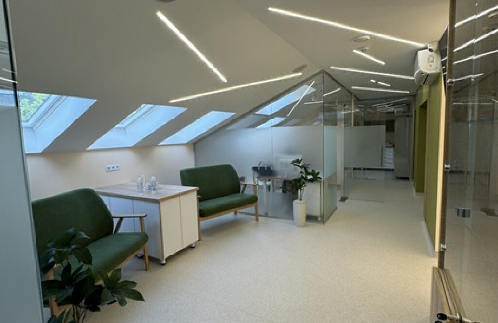 Універсум Дентал (Universum Dental), стоматологічна клініка