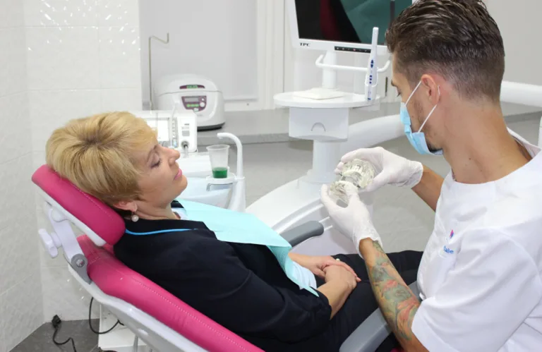 Джорно Дентале (Giorno Dentale) на Театральній
