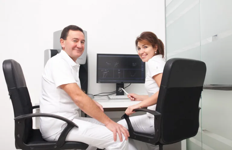 INNOVO Dental Clinic на Десятинній