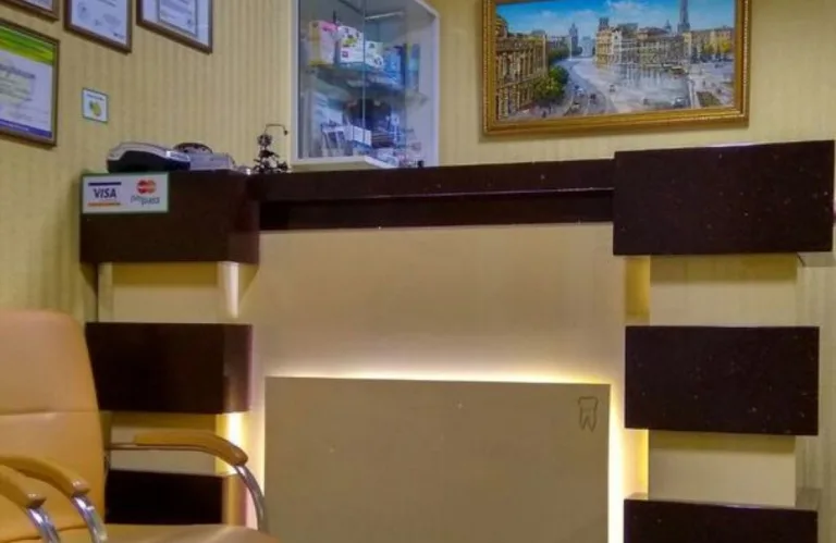 Професійна стоматологія Лемента