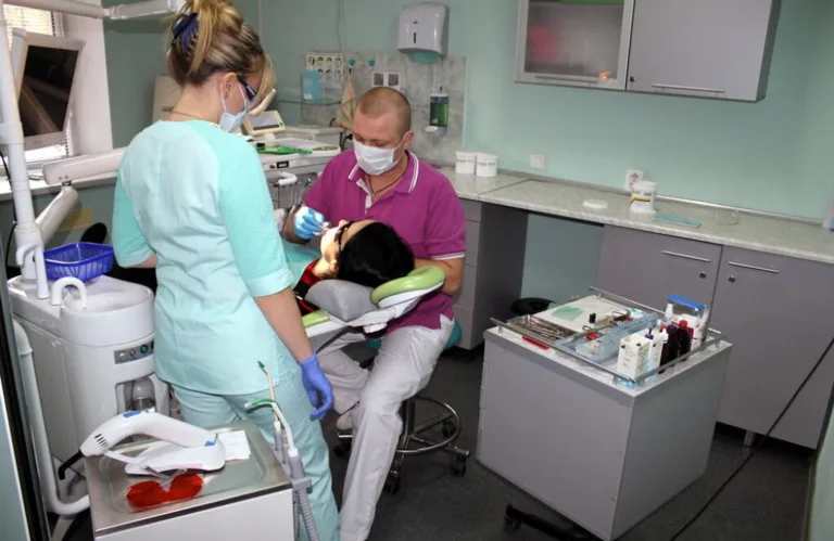 Професійна стоматологія Лемента