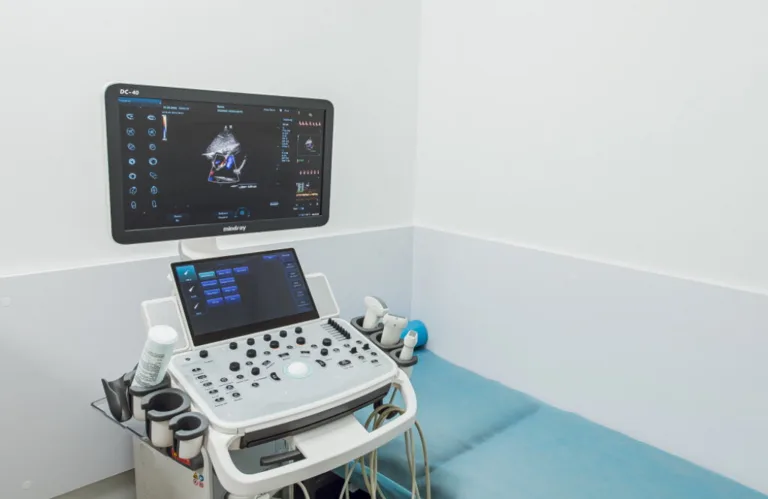 KinderKlinik, медичний центр для дітей на Деміївській