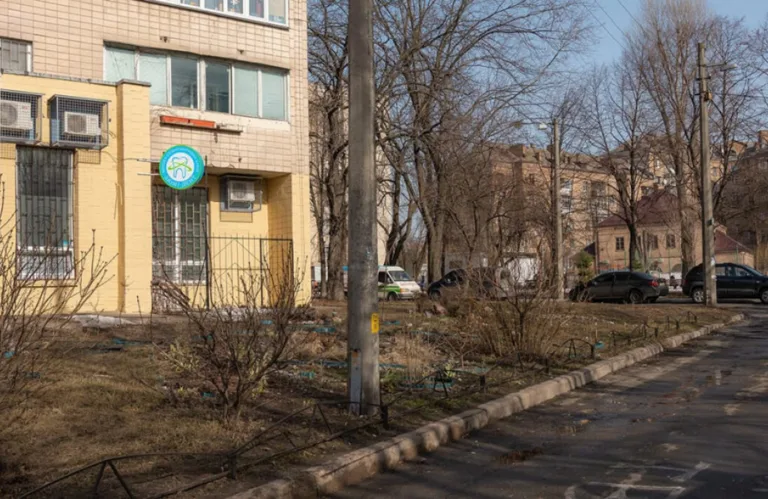 Стоматологічна клініка «Люмі-Дент» Солом'янка
