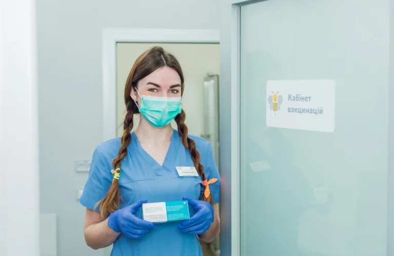 Медичний центр КіндерКлінік на Вишгородській