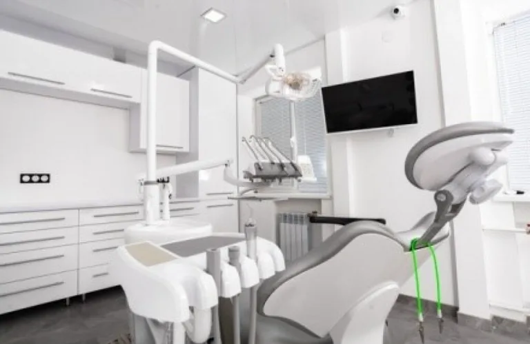 «VAV dental clinic»