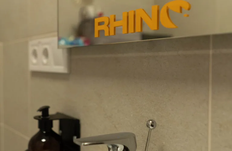 RHINO Clinica (РІНО Клініка), медичний центр