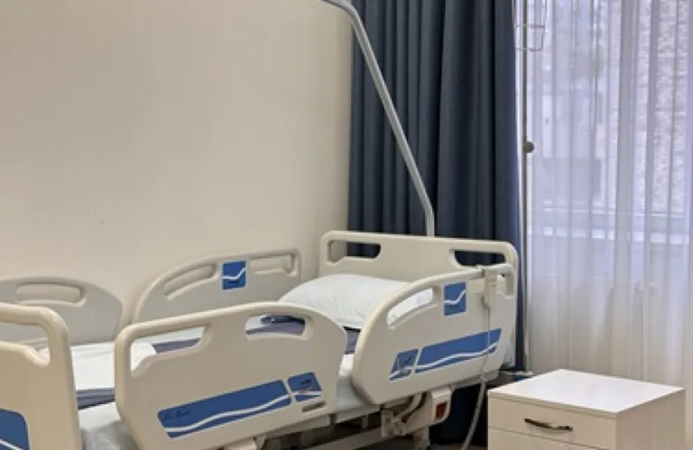 Центр хірургії та реабілітації "Геліос" на вул. Ламана, 17