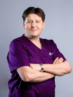 Уразов  Артем  Жараспаєвич