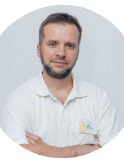 Стах   Ростислав   Зиновійович