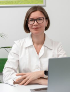 Рибак   Олена Володимирівна