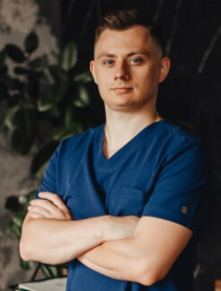 Мартинов  Ігор  Юрійович