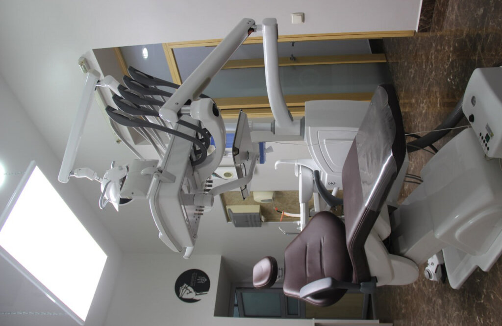 Стоматологічна клініка ApeX