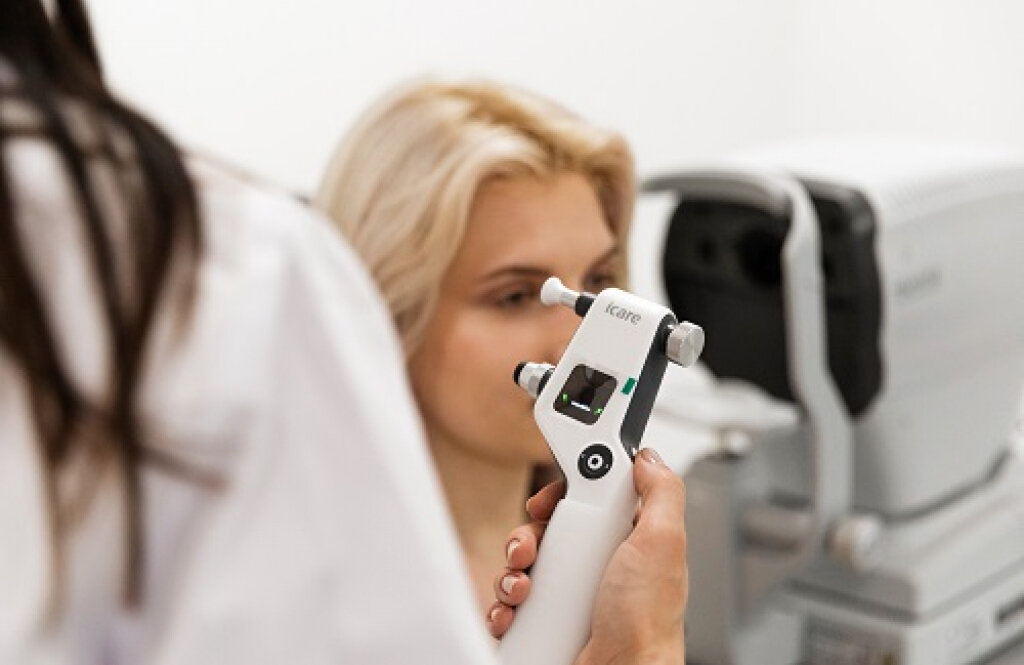 Офтальмологічний центр VIVA на Чайках