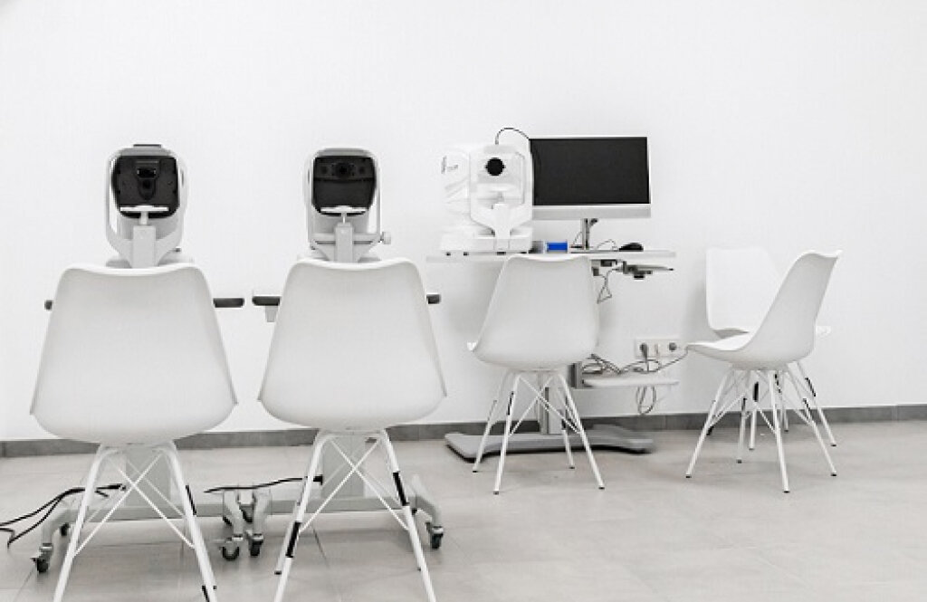 Офтальмологічний центр VIVA на Чайках