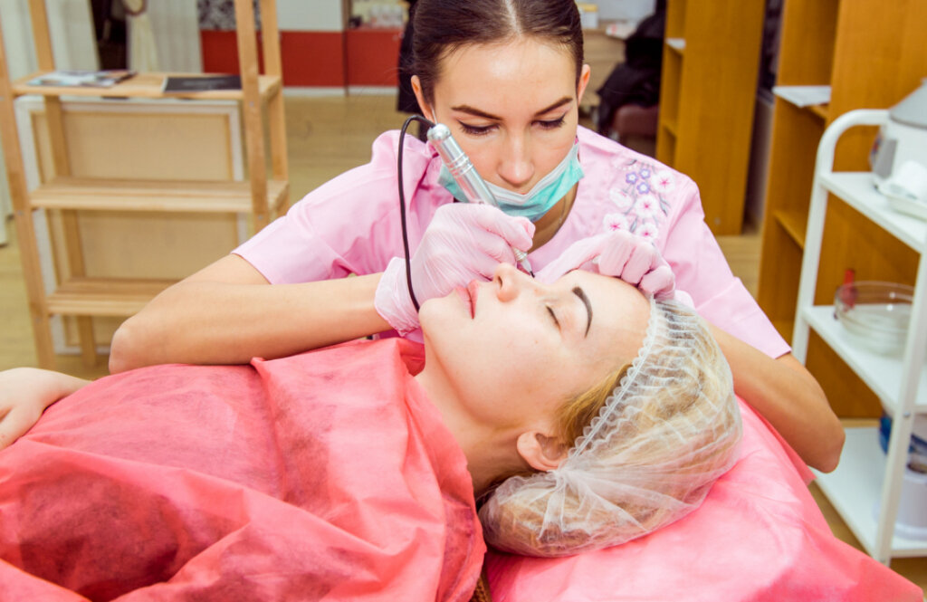 MARAFET Beauty Club & School, студія косметології і перманентного макіяжу